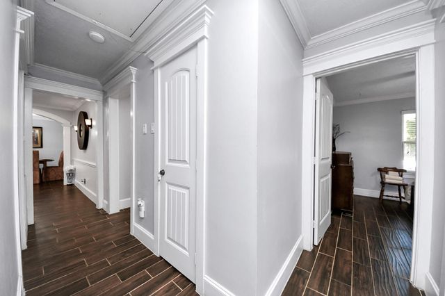 8607 Shadow Crest Street, Houston, TX 77074