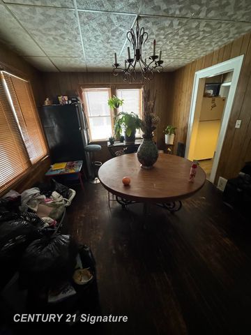 1815 State Street, Saginaw, MI 48602