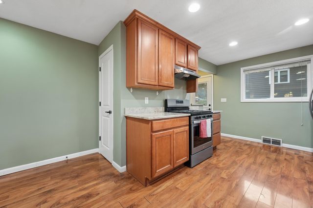 1425 Orkla Drive, Golden Valley, MN 55427