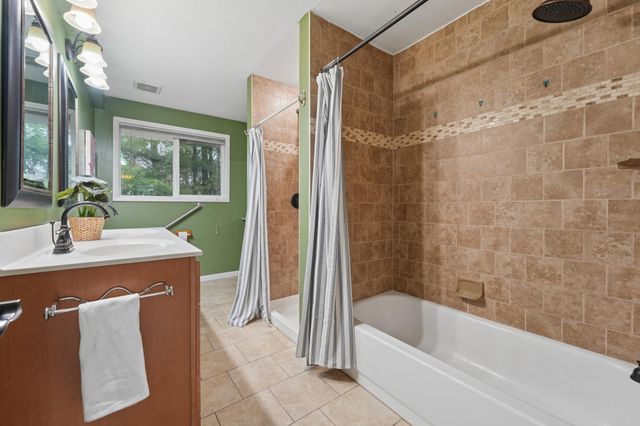 1425 Orkla Drive, Golden Valley, MN 55427