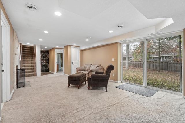 1425 Orkla Drive, Golden Valley, MN 55427