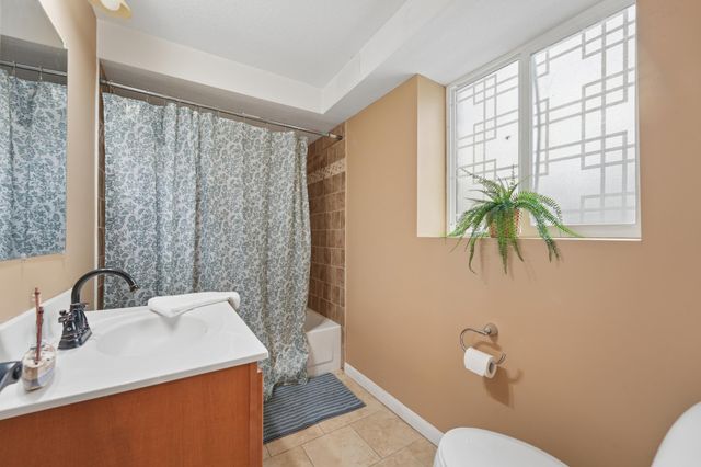 1425 Orkla Drive, Golden Valley, MN 55427