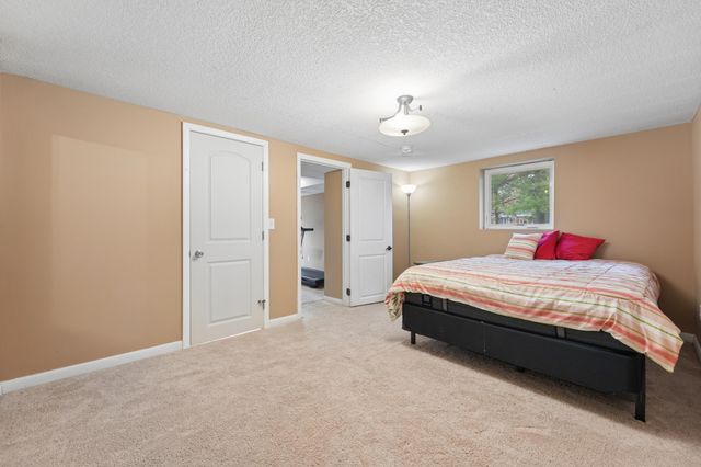 1425 Orkla Drive, Golden Valley, MN 55427