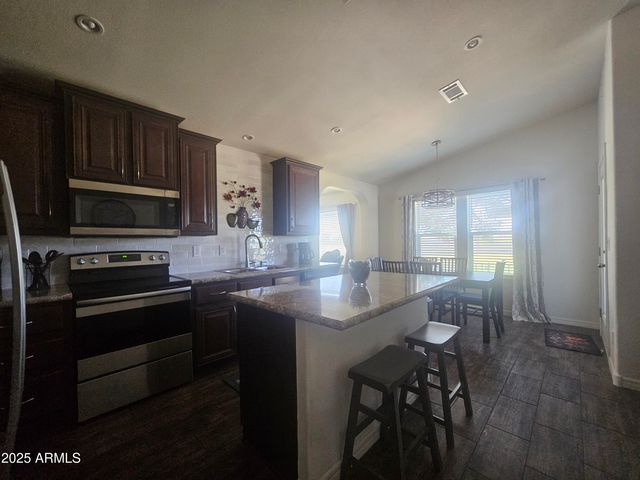 650 N Hawes Road 3123, Mesa, AZ 85207