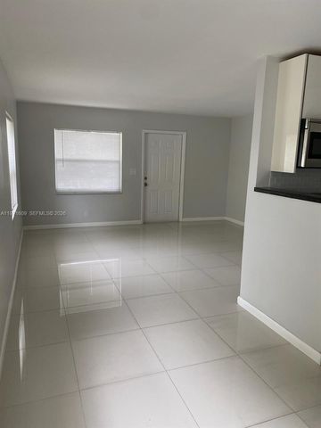 35 NE 13th St 1-2, Fort Lauderdale, FL 33304
