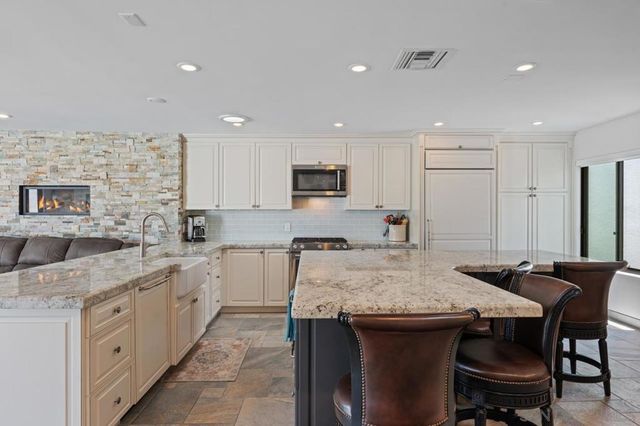 100 Coast 405, La Jolla, CA 92037