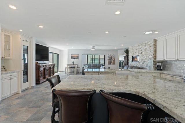 100 Coast 405, La Jolla, CA 92037