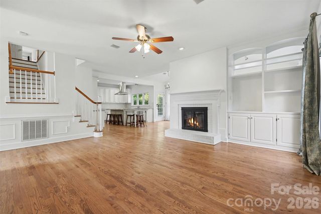 6123 Glen Manor Drive, Charlotte, NC 28269