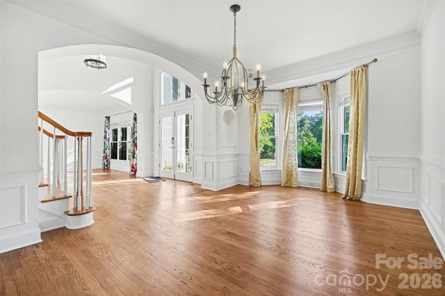 6123 Glen Manor Drive, Charlotte, NC 28269