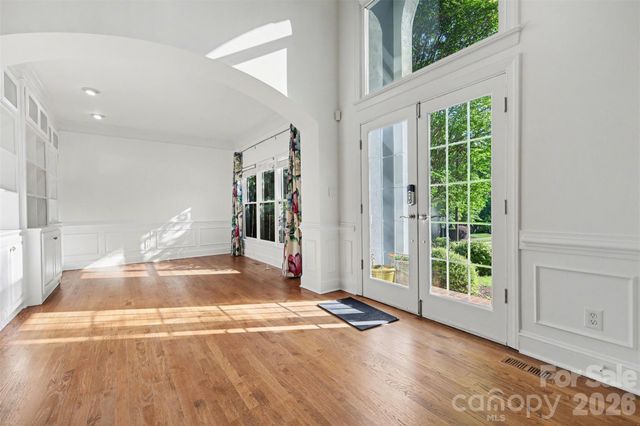 6123 Glen Manor Drive, Charlotte, NC 28269