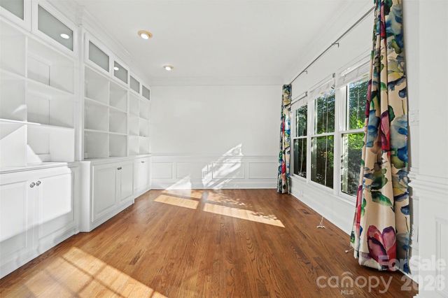 6123 Glen Manor Drive, Charlotte, NC 28269