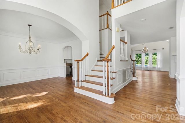 6123 Glen Manor Drive, Charlotte, NC 28269