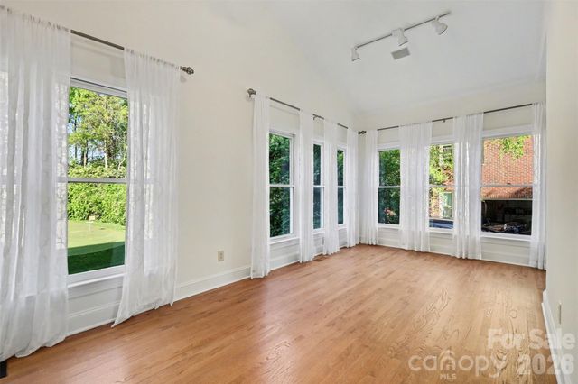 6123 Glen Manor Drive, Charlotte, NC 28269