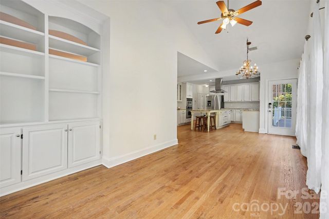 6123 Glen Manor Drive, Charlotte, NC 28269