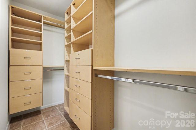 6123 Glen Manor Drive, Charlotte, NC 28269