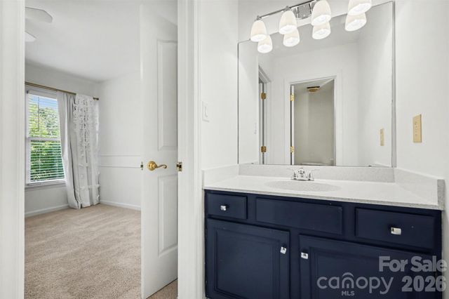 6123 Glen Manor Drive, Charlotte, NC 28269