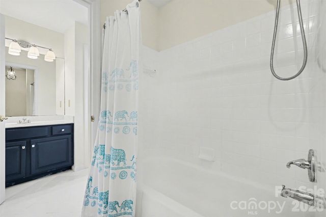 6123 Glen Manor Drive, Charlotte, NC 28269