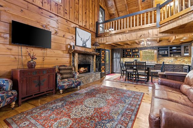 160 Adams Circle, Mineral Bluff, GA 30559