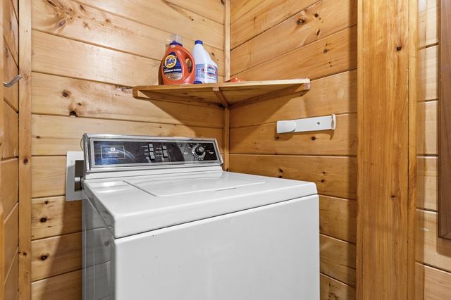 160 Adams Circle, Mineral Bluff, GA 30559