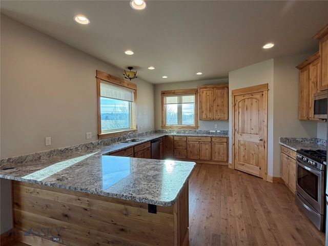 31 Cayuse Trail, Bozeman, MT 59718