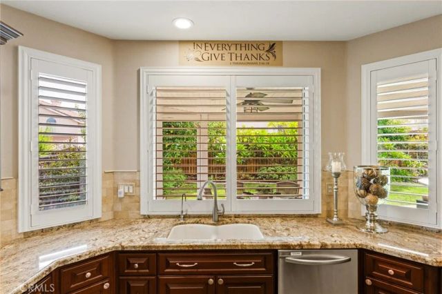 2675 Flora Spiegel Way, Corona, CA 92881