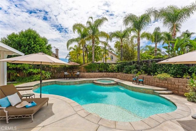 2675 Flora Spiegel Way, Corona, CA 92881