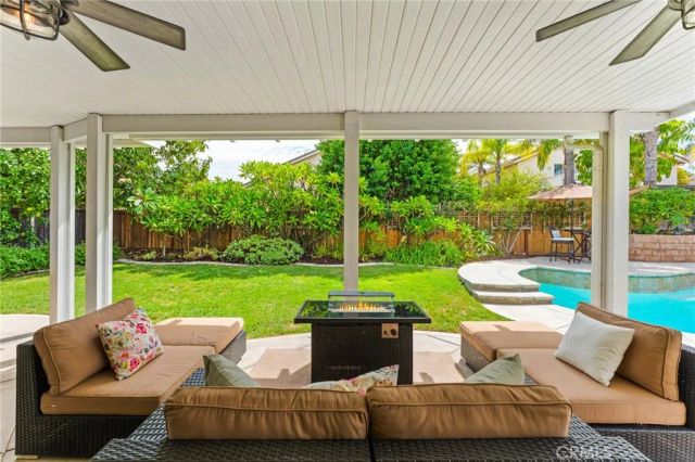 2675 Flora Spiegel Way, Corona, CA 92881