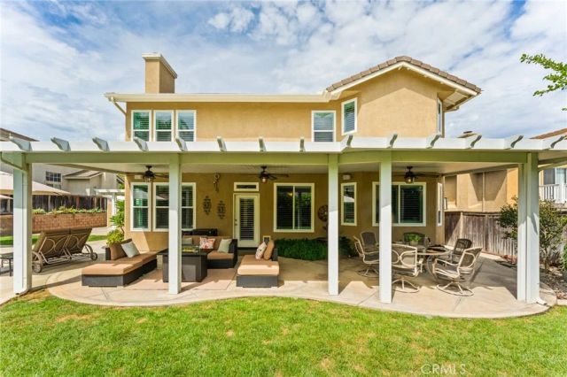 2675 Flora Spiegel Way, Corona, CA 92881