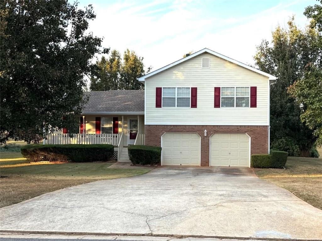 228 Solomon Drive, Ellenwood, GA 30294