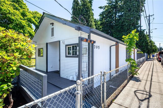 7705 E Casino Road, Everett, WA 98203
