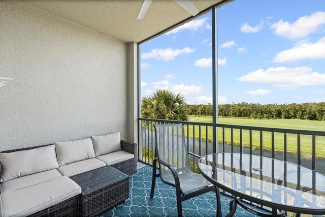 17810 GAWTHROP DRIVE 304, Bradenton, FL 34211