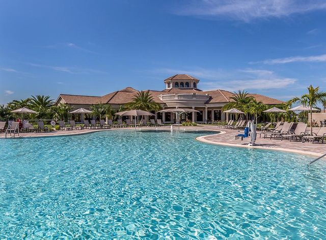 17810 GAWTHROP DRIVE 304, Bradenton, FL 34211