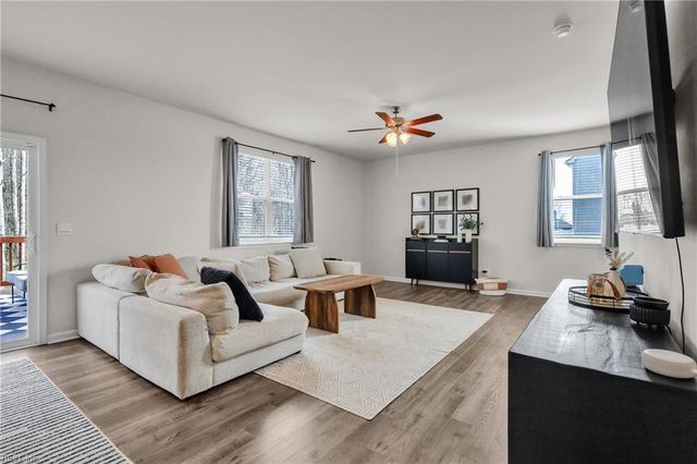 106 Regency LN, Franklin, VA 23851