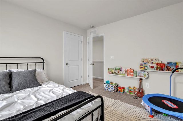 106 Regency LN, Franklin, VA 23851