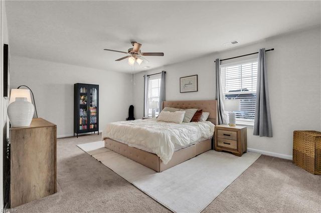 106 Regency LN, Franklin, VA 23851