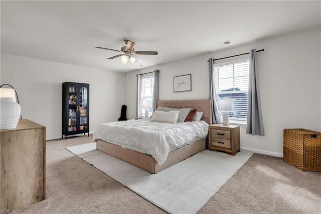 106 Regency LN, Franklin, VA 23851