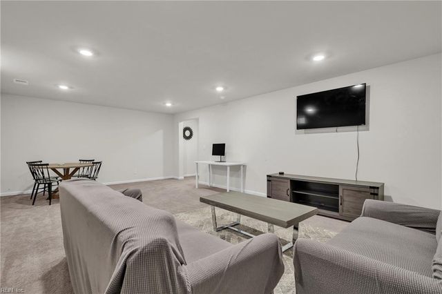 106 Regency LN, Franklin, VA 23851