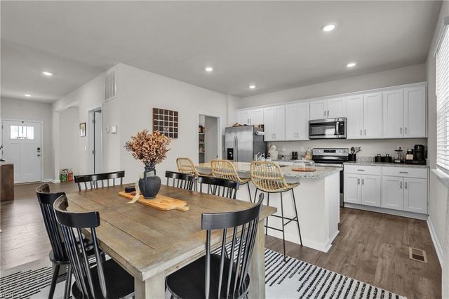 106 Regency LN, Franklin, VA 23851