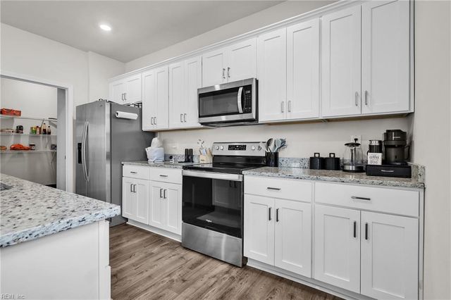 106 Regency LN, Franklin, VA 23851