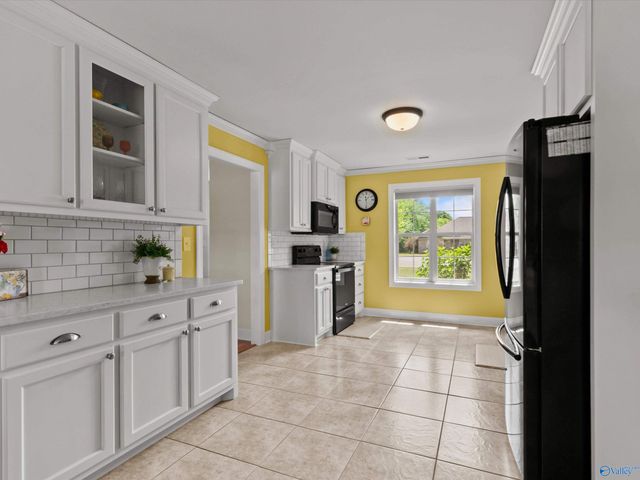 24147 Kadence Lane, Athens, AL 35613