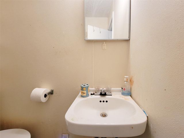 4110 Beggs Street, Houston, TX 77009