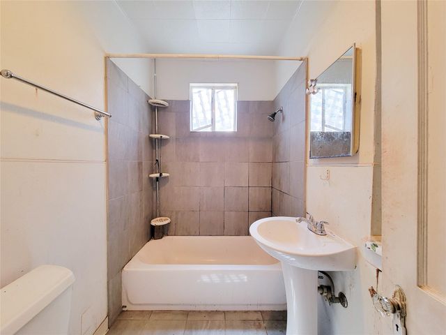 4110 Beggs Street, Houston, TX 77009