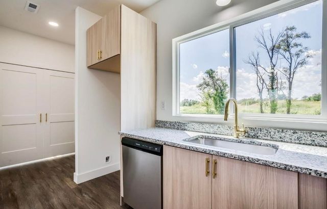 315 S Arbor Valley Way, Valley Center, KS 67147