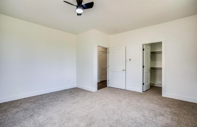 315 S Arbor Valley Way, Valley Center, KS 67147