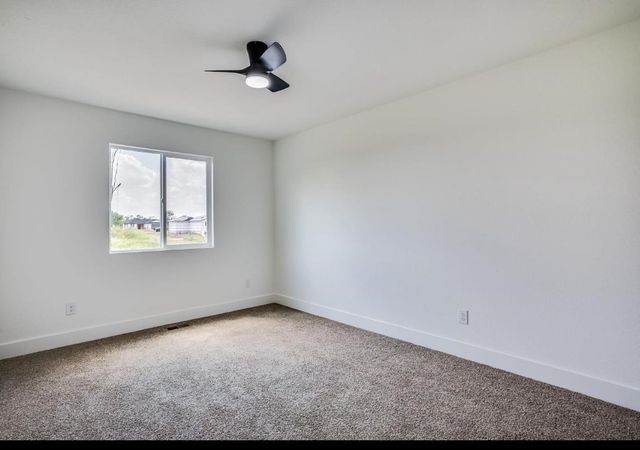 315 S Arbor Valley Way, Valley Center, KS 67147