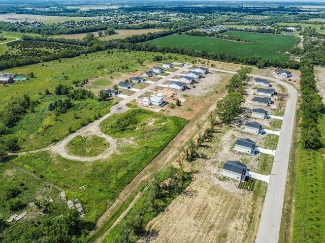 315 S Arbor Valley Way, Valley Center, KS 67147