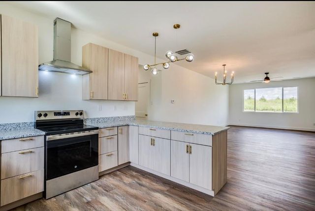 315 S Arbor Valley Way, Valley Center, KS 67147