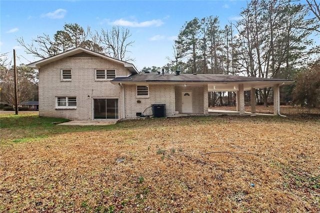 1489 Pine Drive, Atlanta, GA 30349