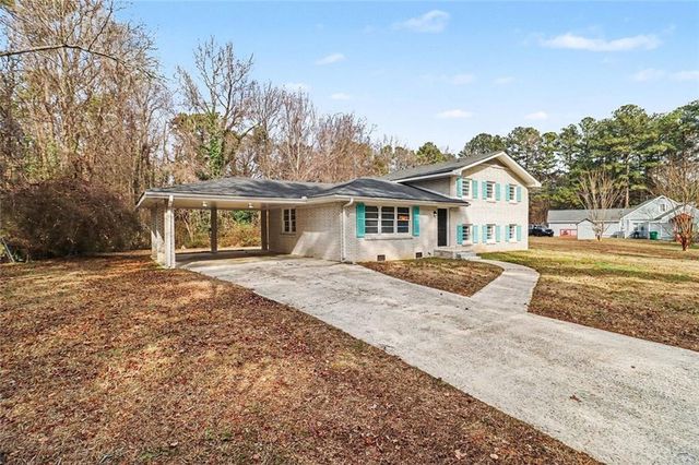 1489 Pine Drive, Atlanta, GA 30349