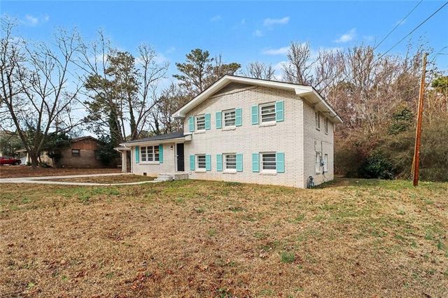 1489 Pine Drive, Atlanta, GA 30349